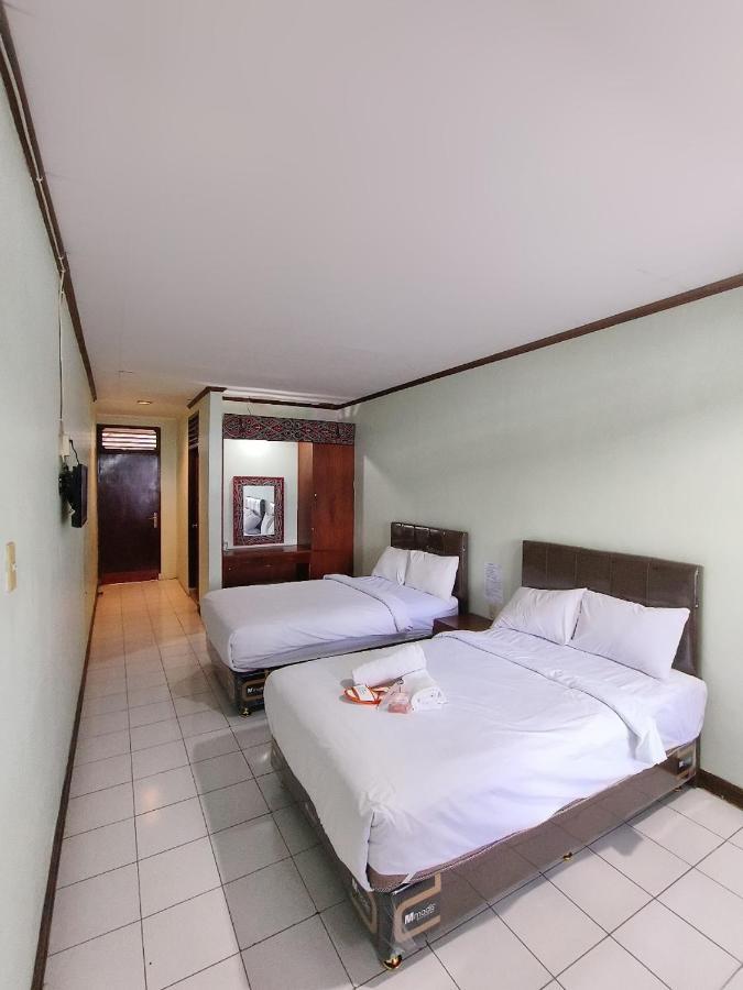 Hotel Pandu Lakeside Tuktuk Tuktuk Siadong Quarto foto