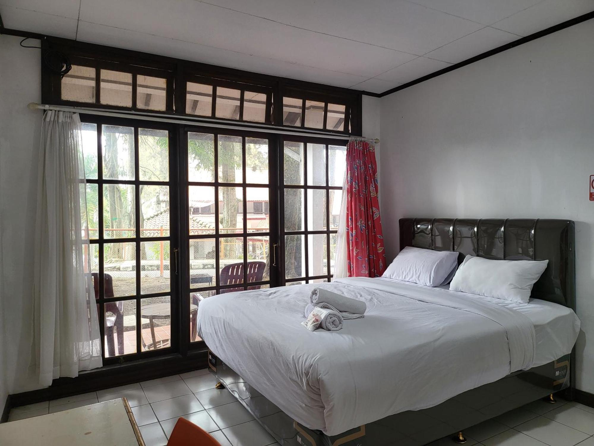 Hotel Pandu Lakeside Tuktuk Tuktuk Siadong Quarto foto