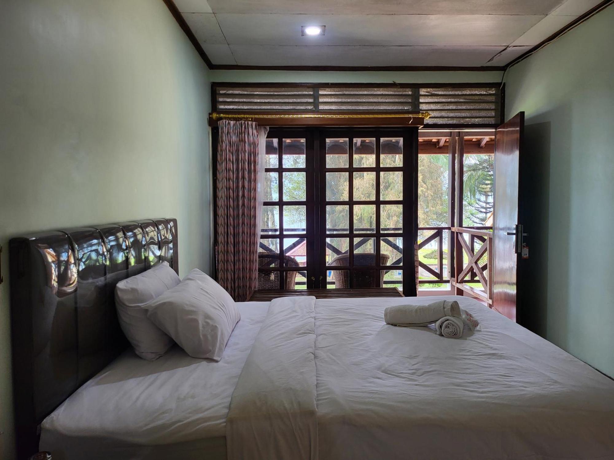 Hotel Pandu Lakeside Tuktuk Tuktuk Siadong Quarto foto